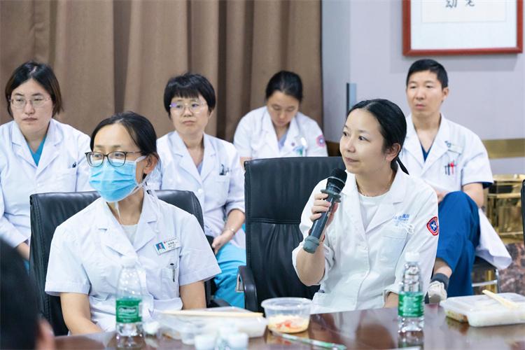 650d502ea16d7.jpg 650d502ea16d7.jpg