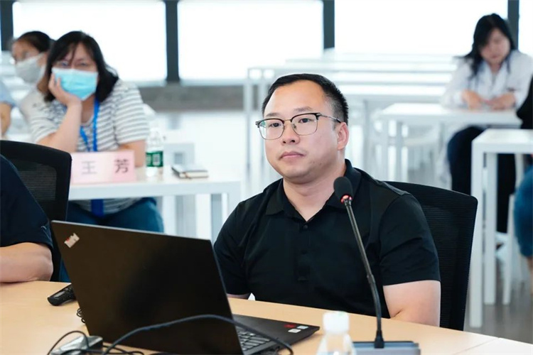 6889d5e9e1007.jpg 6889d5e9e1007.jpg