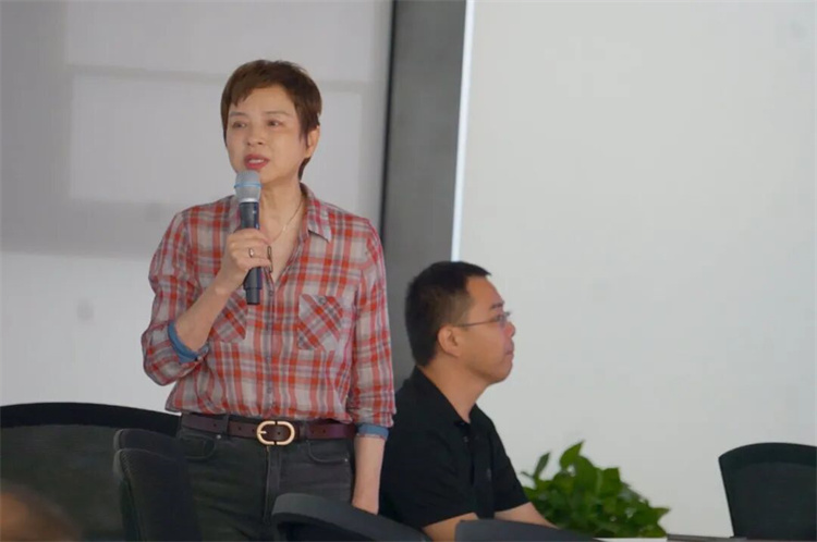 68b8e7abe6006.jpg 68b8e7abe6006.jpg